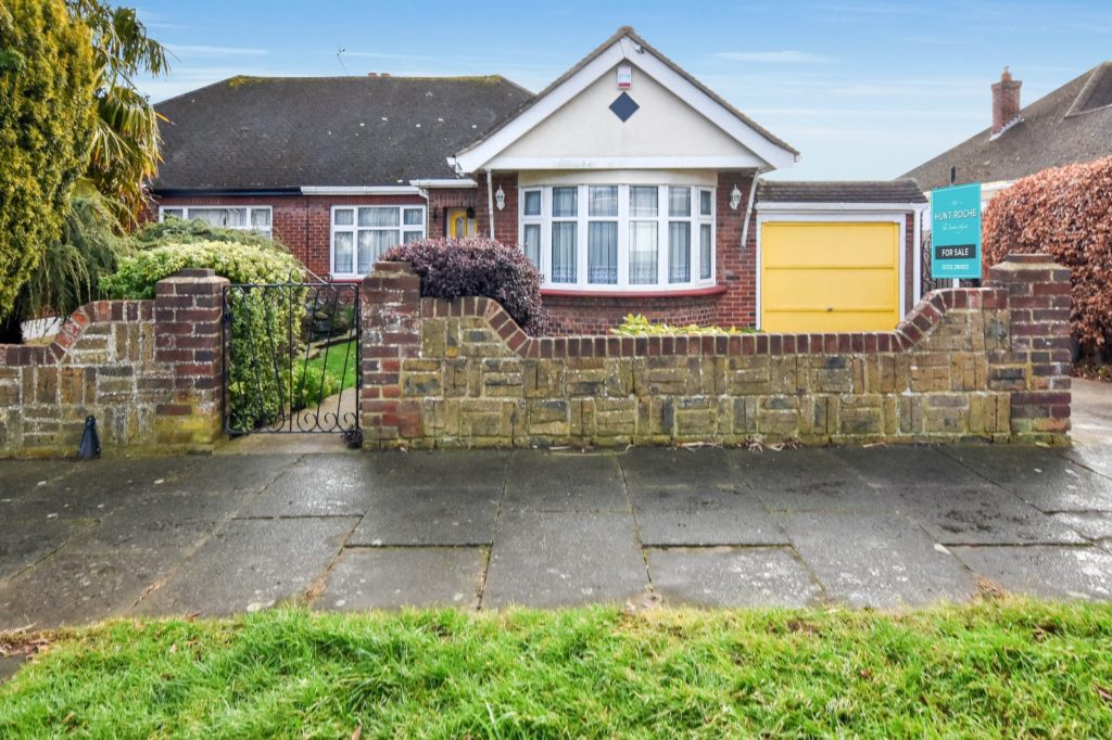 Ashurst Avenue, Desirable ‘Wick Estate’ Position, Southend-On-Sea, Essex, SS2 4TD