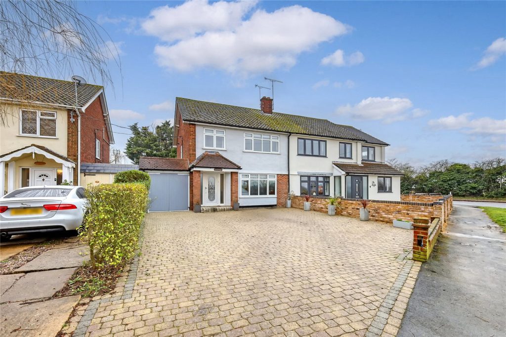 Southend Road, Great Wakering, Essex, SS3 0PF