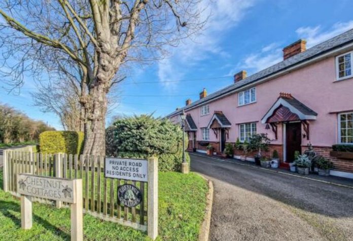 Wakering Road, ‘The Pink Cottages’, Shoeburyness / Wakerin, Essex, SS3 9TP