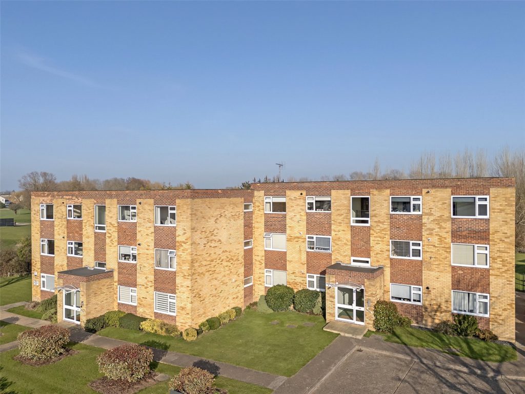 Fairlawns, Colbert Avenue, Thorpe Bay, Essex, SS1 3BX