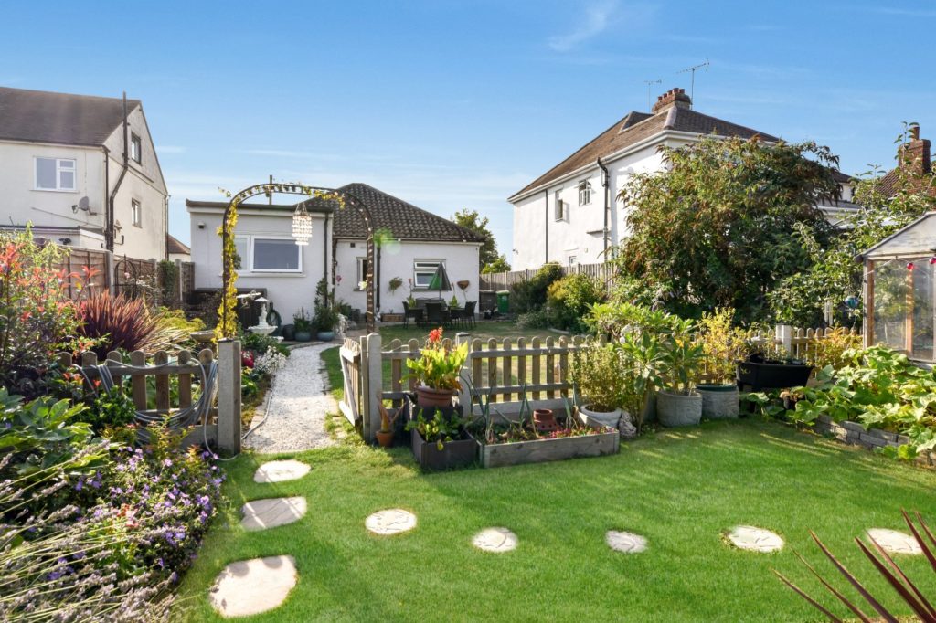 Stambridge Road, Rochford, Essex, SS4 1EG