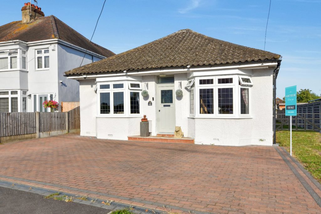 Stambridge Road, Rochford, Essex, SS4 1EG