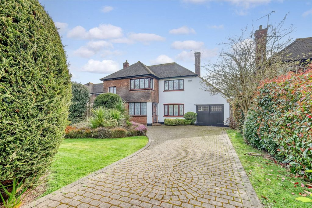 Shoebury Road, Thorpe Bay, Essex, SS1 3RQ