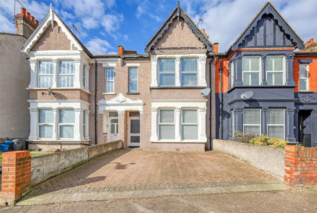 Christchurch Road, Southend-on-Sea, Essex, SS2 4JS