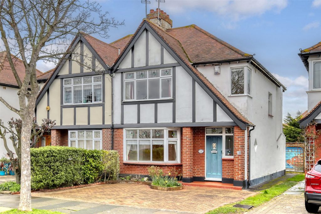 Marlborough Road, Southchurch Park Area, Essex, SS1 2UA