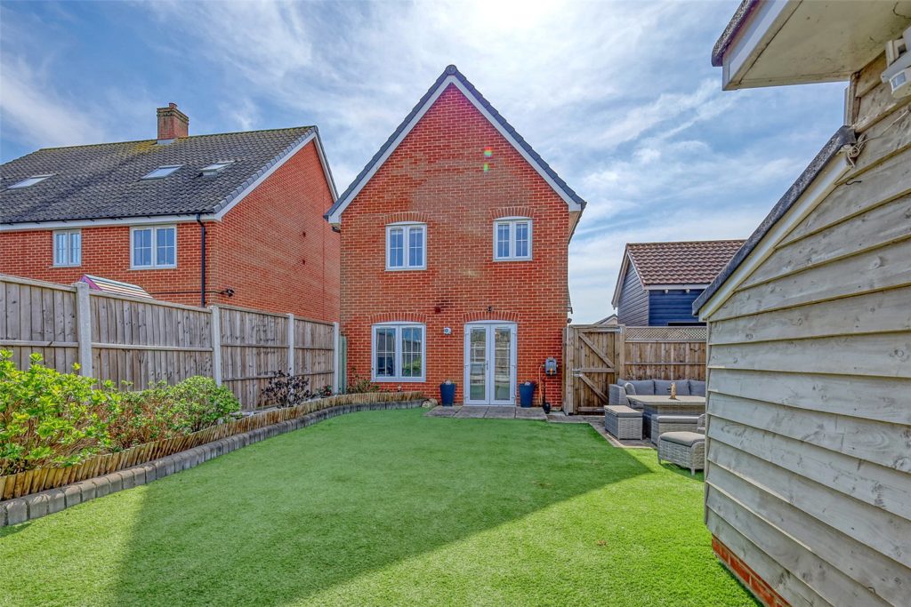 Sandy Crescent, Great Wakering, Southend-on-Sea, Essex, SS3 0FN