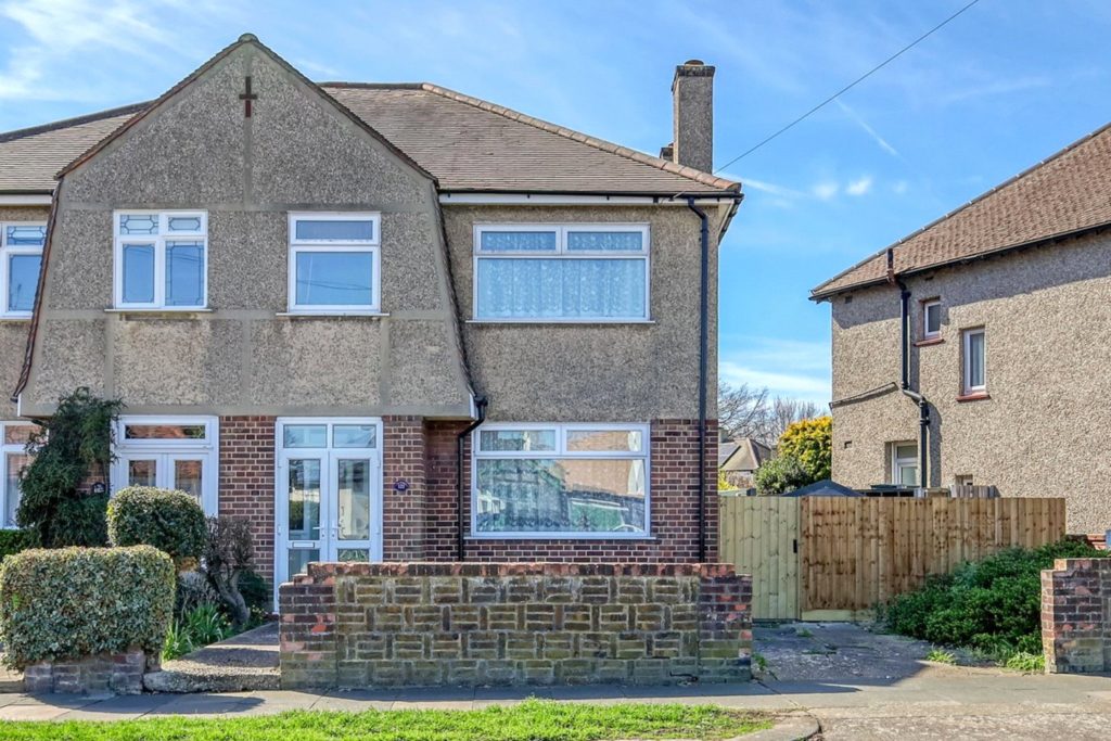 Wentworth Road, Southend-on-Sea, Essex, SS2 4DT