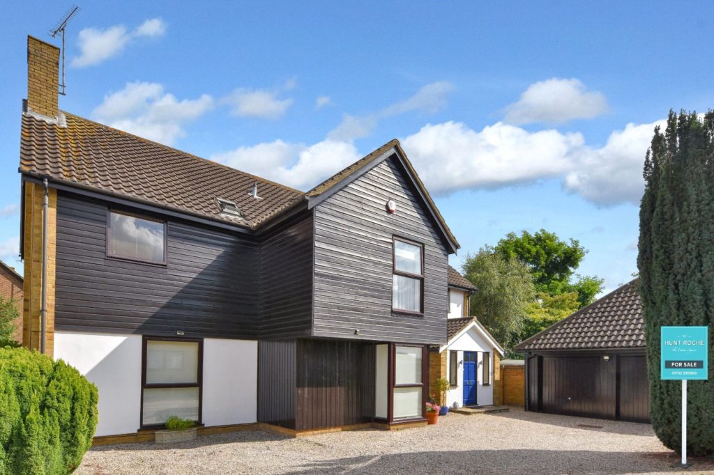 Appledore, Shoeburyness/Thorpe Bay Border, Essex, SS3 8UW
