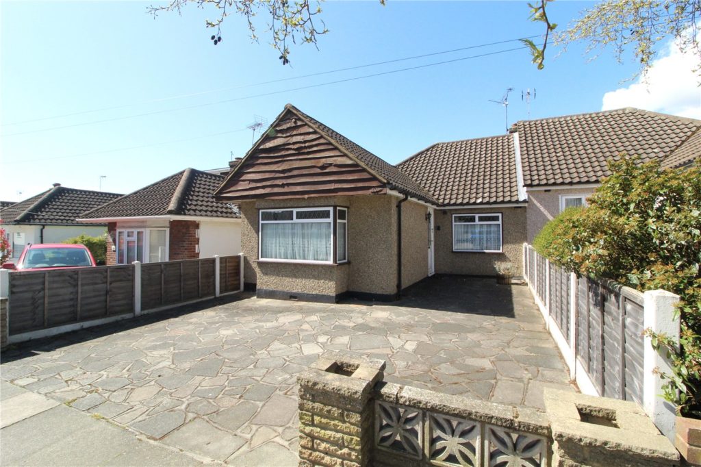 Fairfield Road, Leigh-on-Sea, Essex, SS9 5RZ