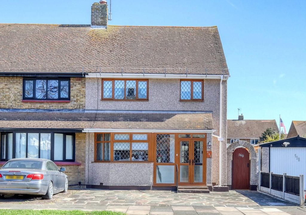 St. Lukes Road, Southend-on-Sea, Essex, SS2 4AG