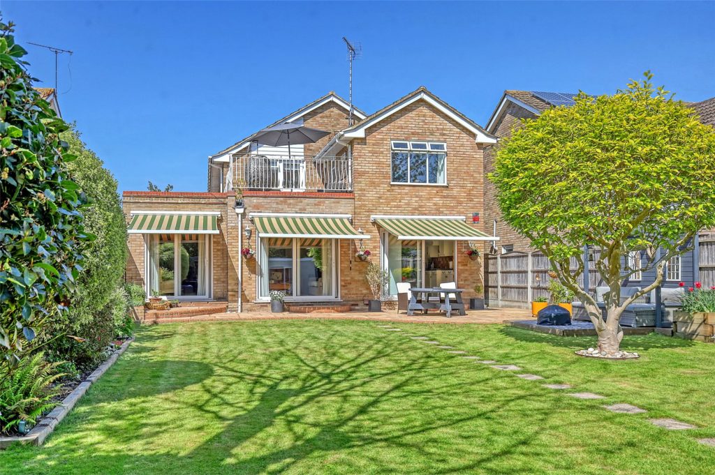 Willingale Way, Thorpe Bay, Essex, SS1 3SL