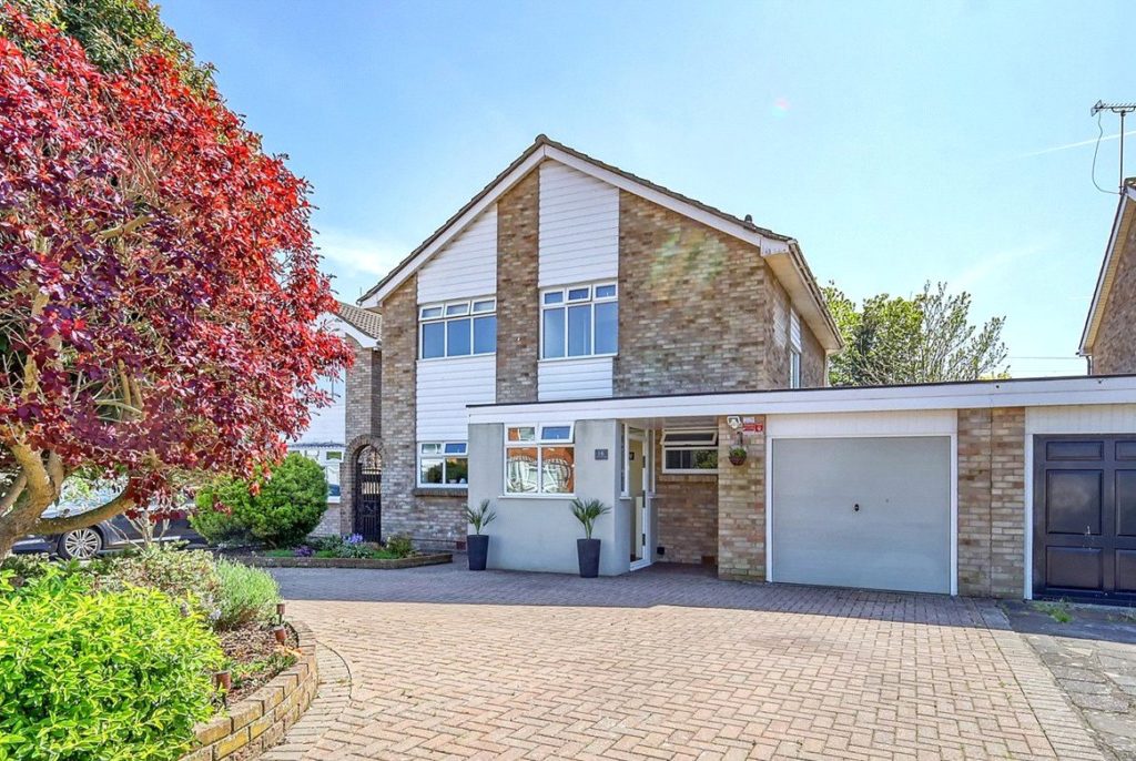 Willingale Way, Thorpe Bay, Essex, SS1 3SL