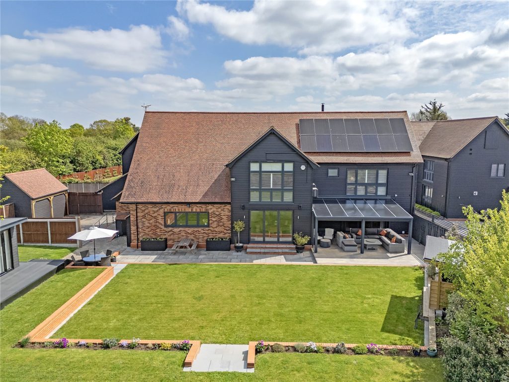 Trenders Avenue, Rayleigh, Essex, SS6 9RG
