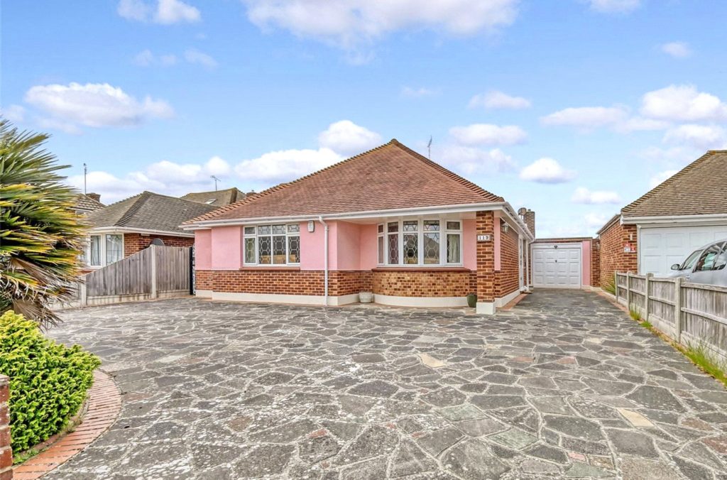 Marcus Avenue, Thorpe Bay, Essex, SS1 3LQ
