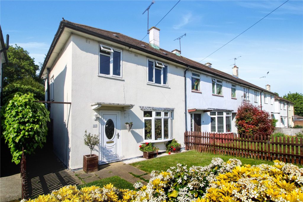 Stonehill Road, Leigh-on-Sea, Essex, SS9 4AX