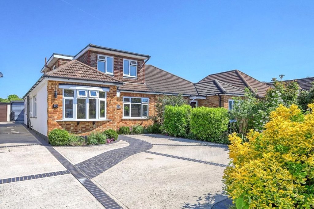 Hawkwell Park Drive, Hockley, Essex, SS5 4HA