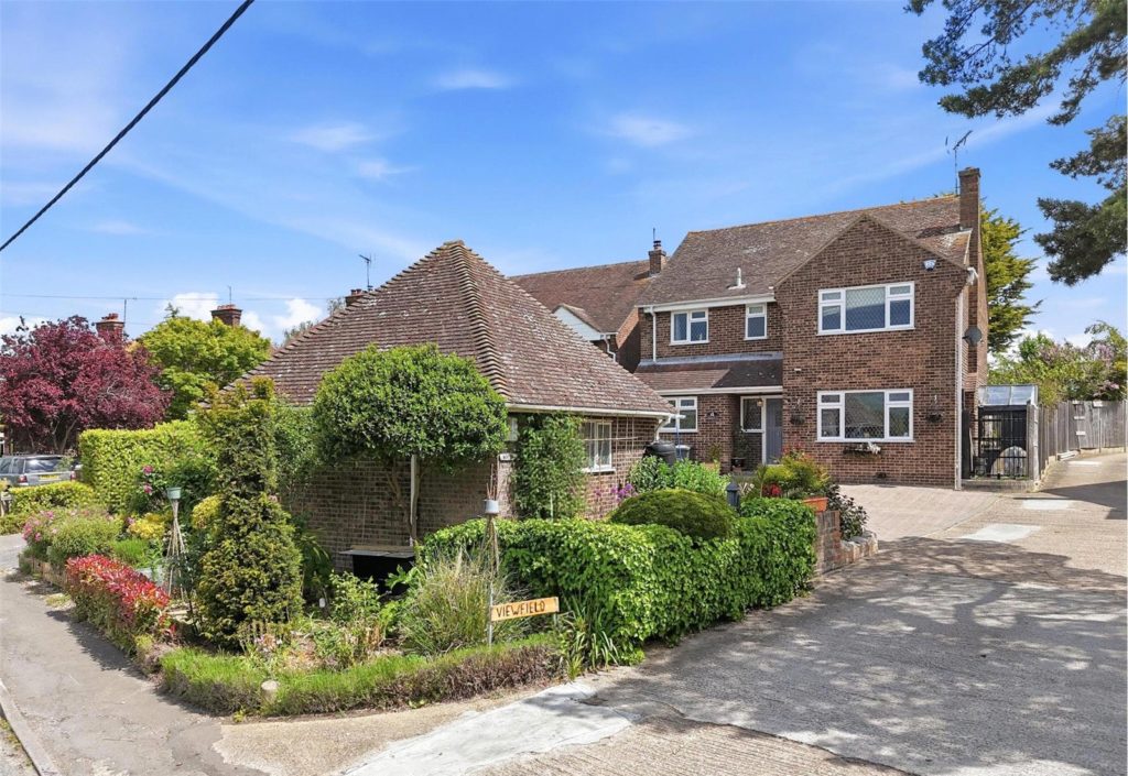 Barling Road, Great Wakering, Southend-on-Sea, Essex, SS3 0ND
