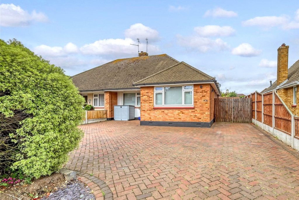 Maplin Way, Thorpe Bay, Essex, SS1 3NE