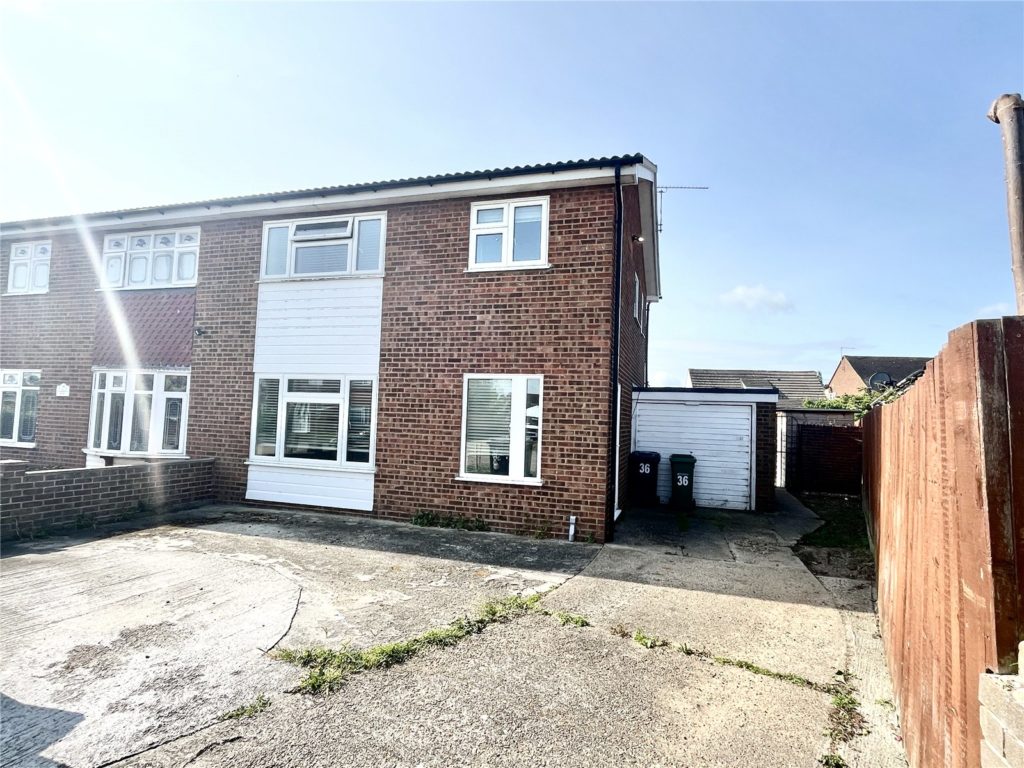 Goldsworthy Drive, Great Wakering, Southend-on-Sea, Essex, SS3 0AU