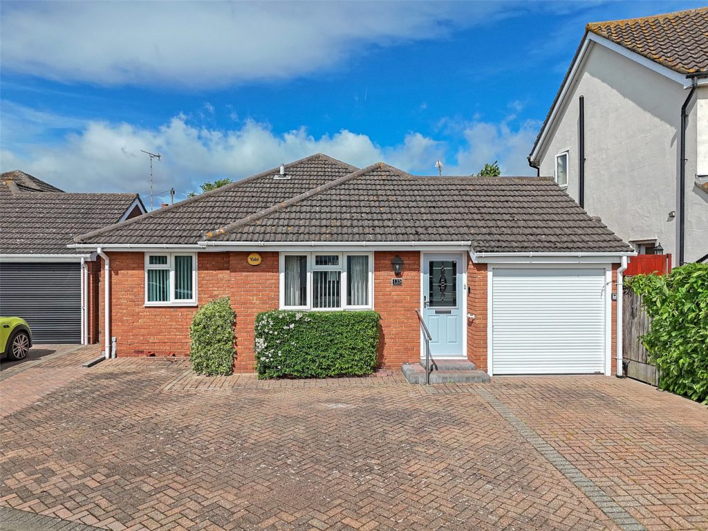 Plumberow Avenue, Hockley, Essex, SS5 5PL