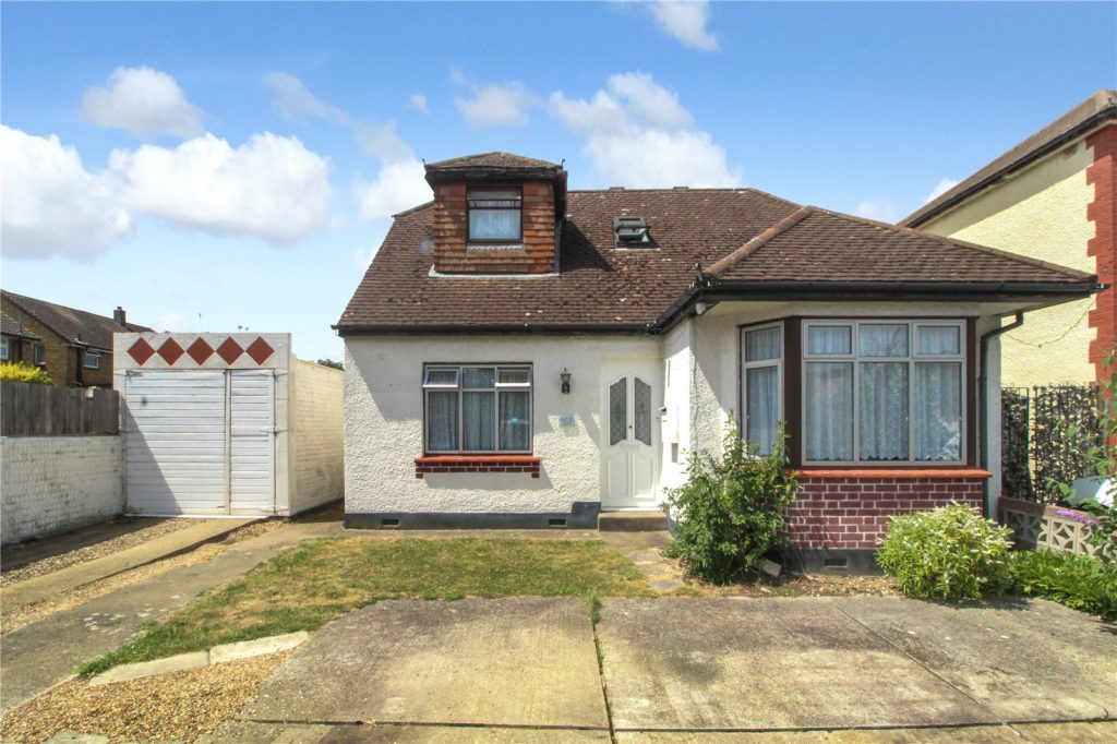 Danesleigh Gardens, Leigh-on-Sea, Essex, SS9 4NL