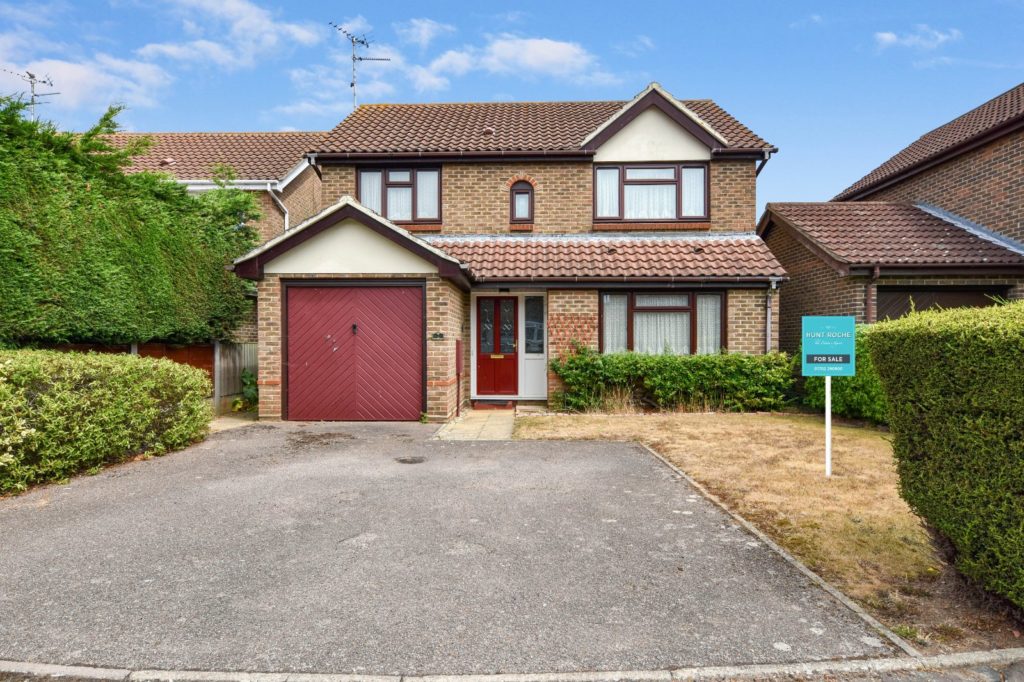 Barrington Close, North Shoebury, Shoeburyness, Essex, SS3 8BJ