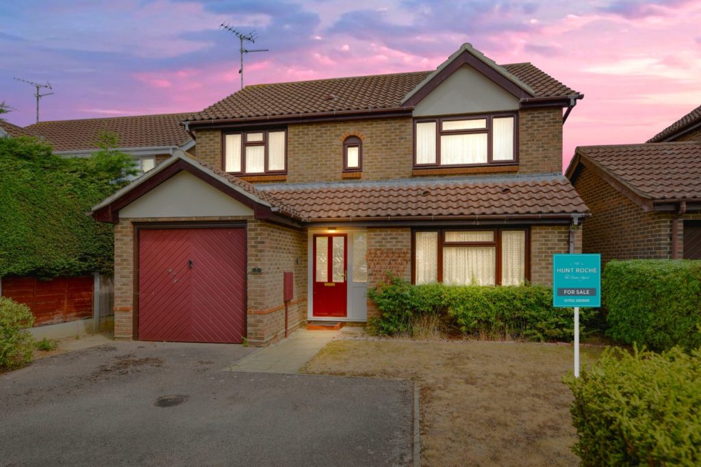 Barrington Close, North Shoebury, Shoeburyness, Essex, SS3 8BJ