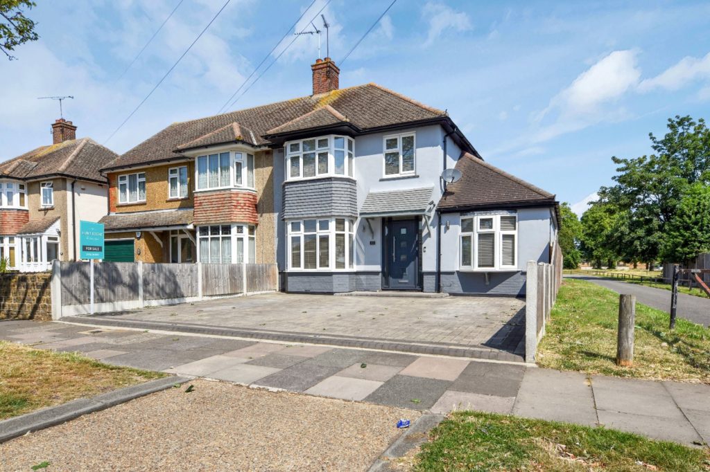 Poynings Avenue, Southend-on-Sea, Essex, SS2 4RX