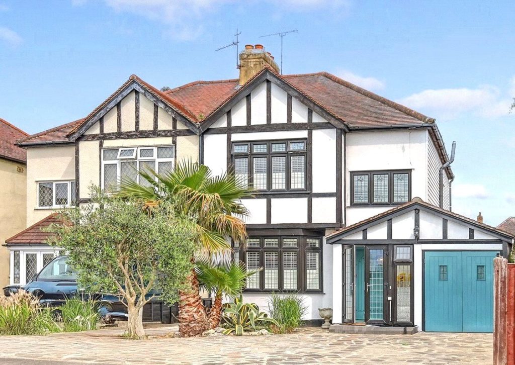 Beverley Gardens, Southend-on-Sea, Essex, SS2 6RS