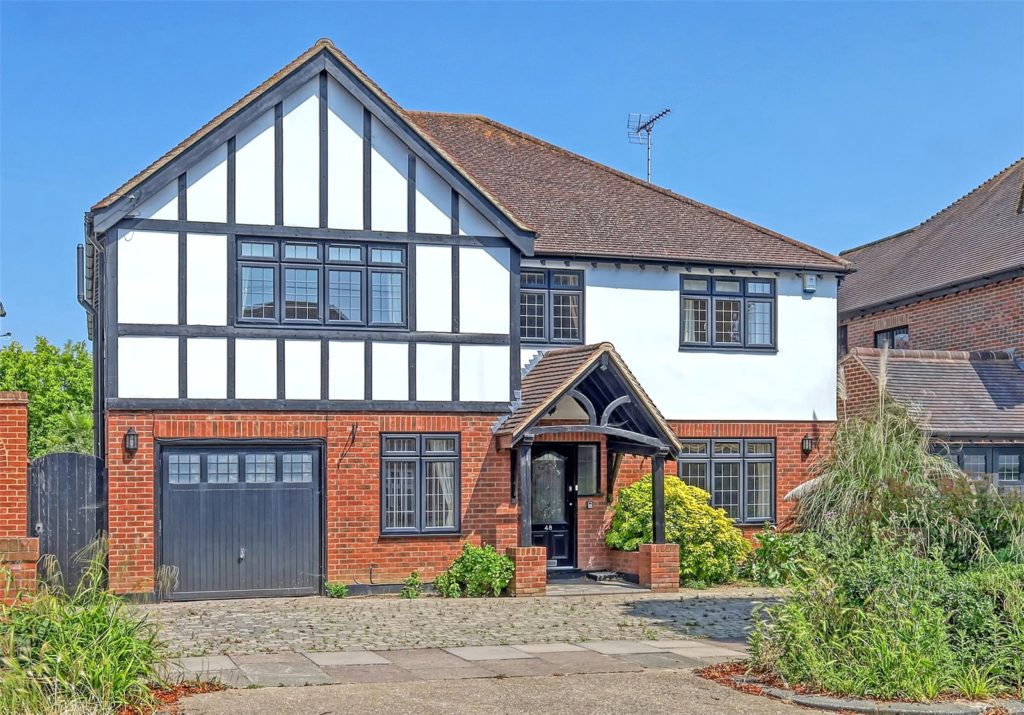 Daines Way, Thorpe Bay, Essex, SS1 3PQ