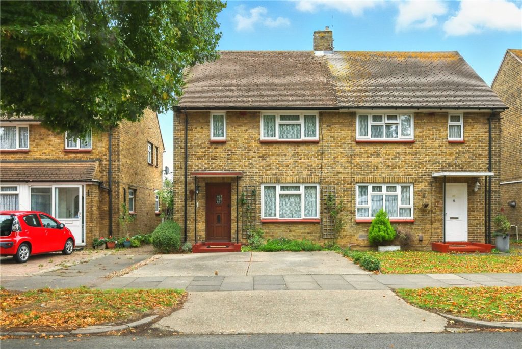 St. Lukes Road, Southend-on-Sea, Essex, SS2 4AD