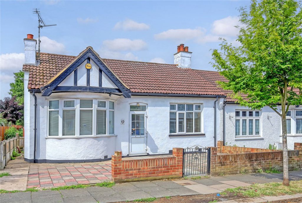 St. Benets Road, Southend-on-Sea, Essex, SS2 6LE