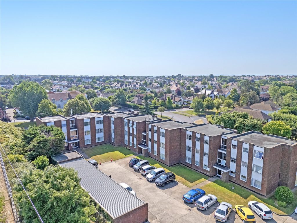Thorpe Hall Avenue, Southend-on-Sea, Essex, SS1 3BT