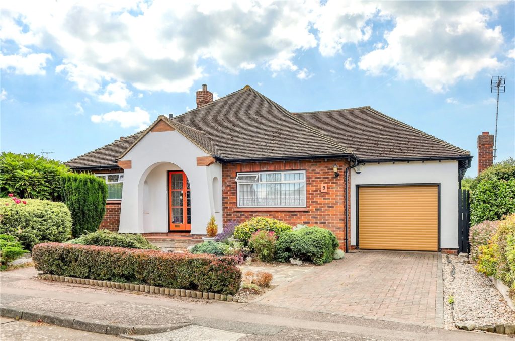 Waterhale, Thorpe Bay, Essex, SS1 3SU