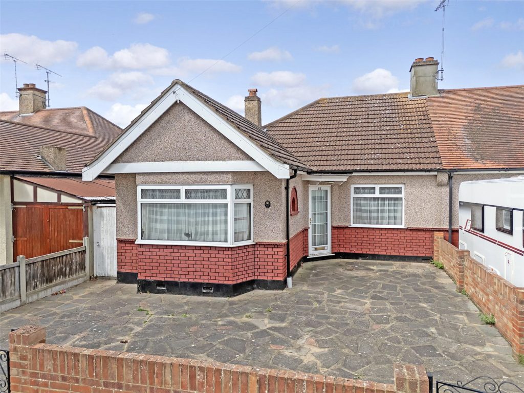 Lyndale Avenue, Southend-on-Sea, Essex, SS2 4BY