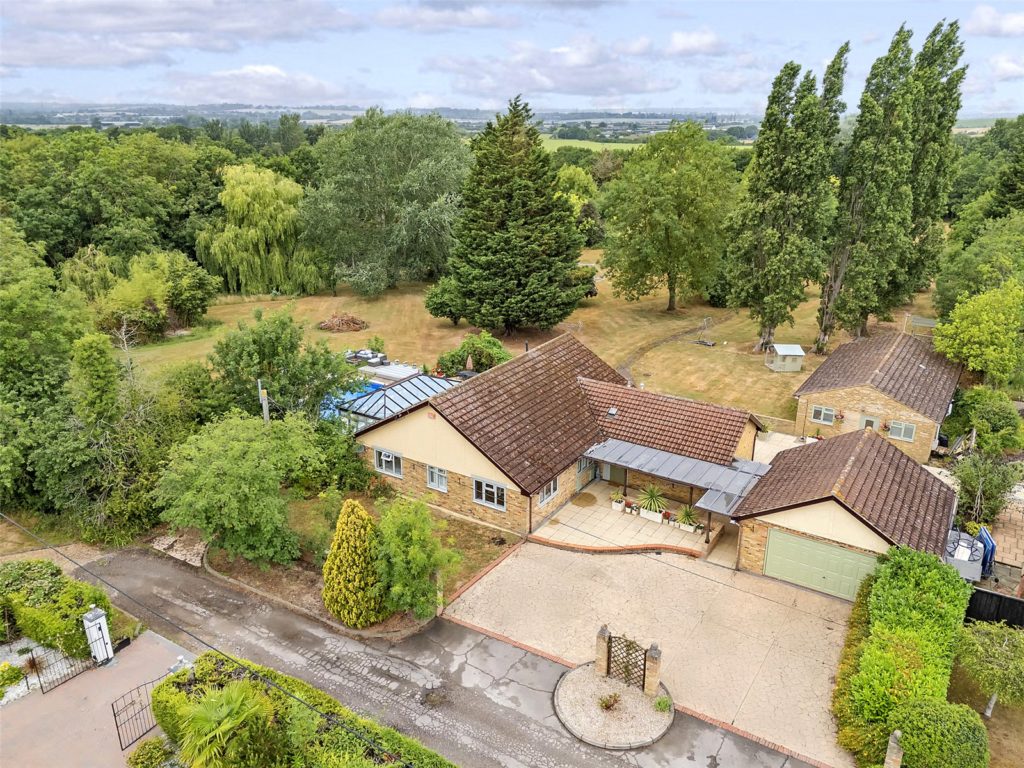 Montefiore Avenue, Rayleigh, Essex, SS6 9QU