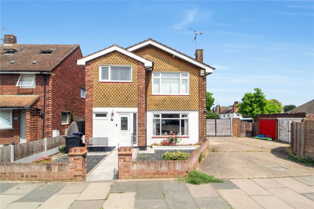 Fairview Drive, Westcliff-on-Sea, Essex, SS0 0NY