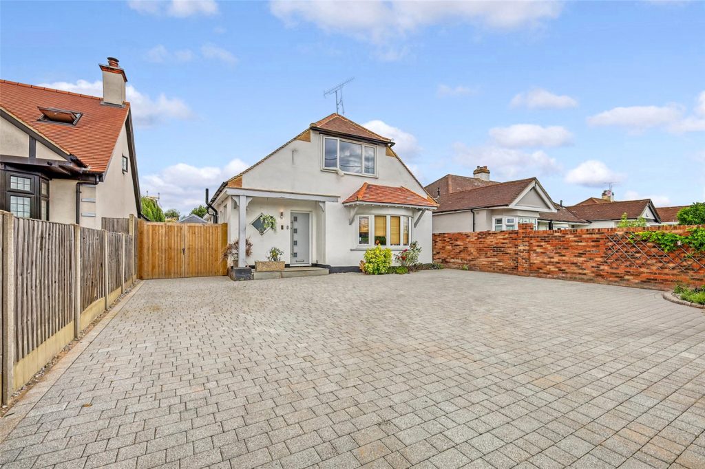 Southend Road, Rochford, Essex, SS4 1HH