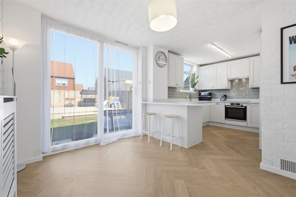 Townfield Walk, Great Wakering, Essex, SS3 0PD