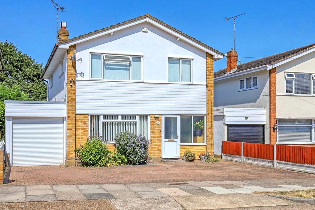 Ashurst Avenue, Popular Wick Estate, Essex, SS2 4TE