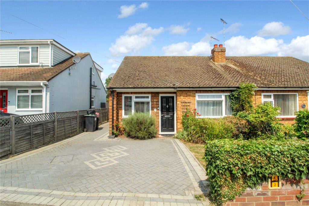 Leslie Drive, Leigh-on-Sea, Essex, SS9 5NW