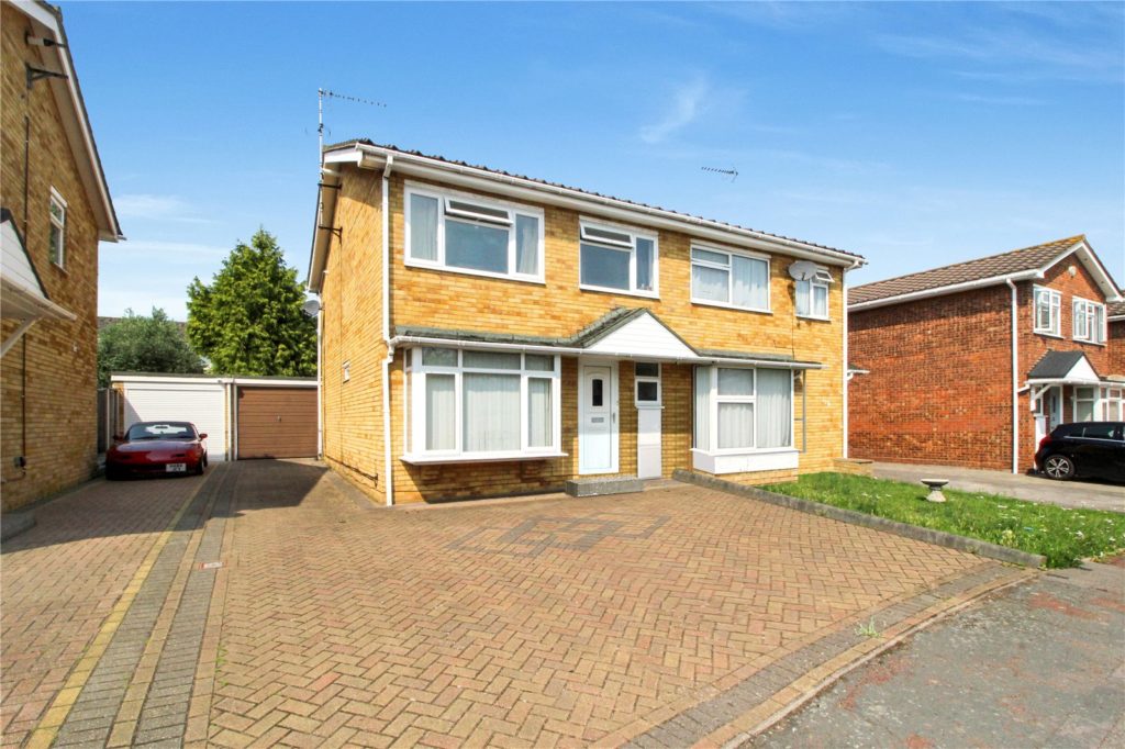 Steeplefield, Leigh-on-Sea, Essex, SS9 5XP
