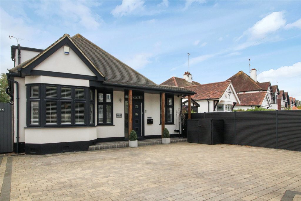 Clatterfield Gardens, Westcliff-on-Sea, Essex, SS0 0AX