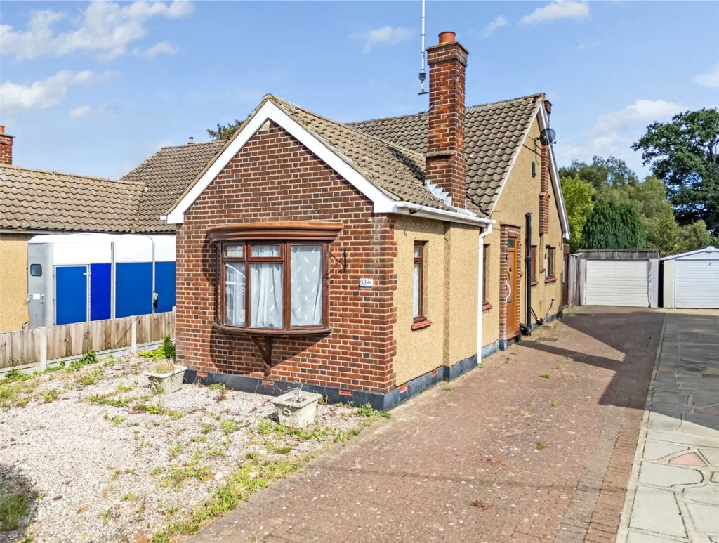 Sutton Court Drive, Rochford, Essex, SS4 1JG