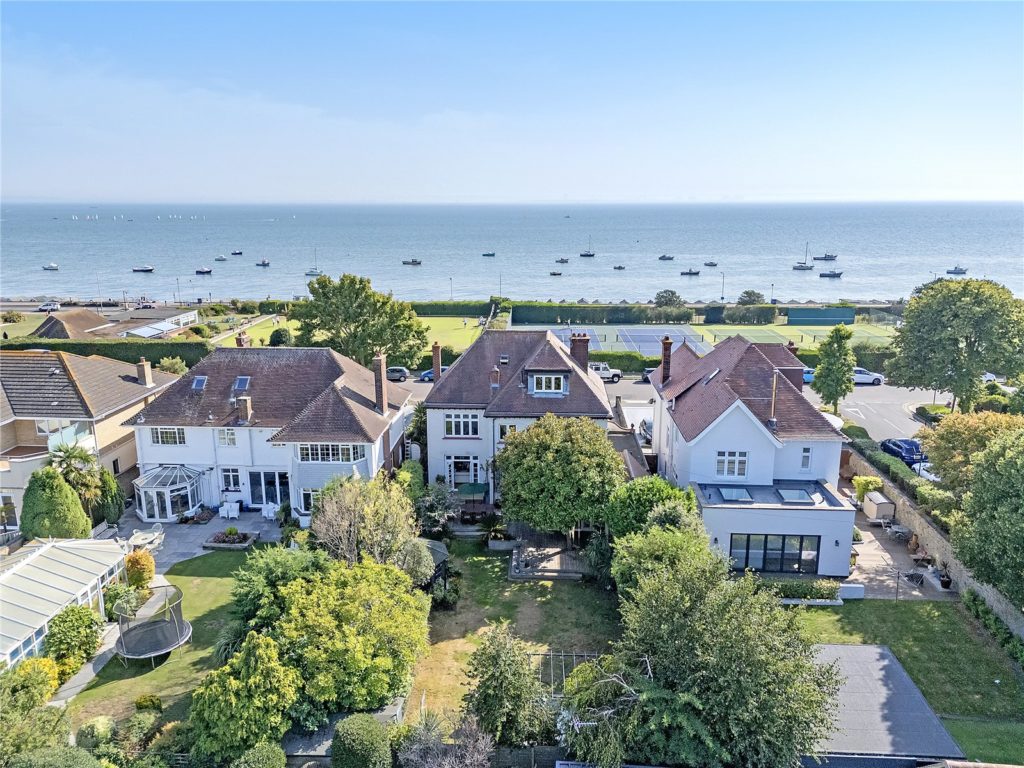 Thorpe Bay Gardens, Thorpe Bay, Essex, SS1 3NR