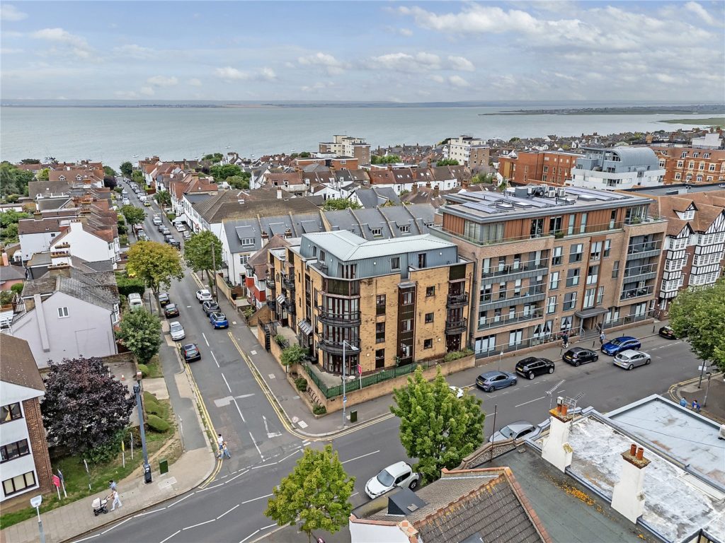 Leighcliffe Heights, Leighcliff Road, Leigh On Sea, SS9 1DY