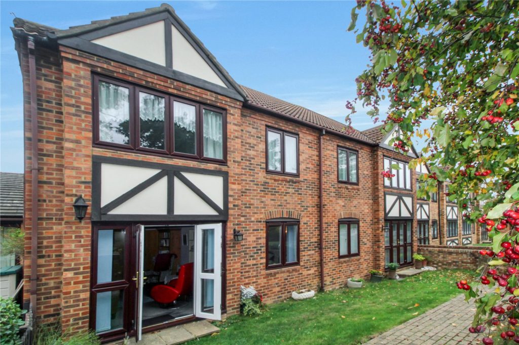 Orchard Mead, Eastwood Road North, Leigh-on-Sea, Essex, SS9 4LW