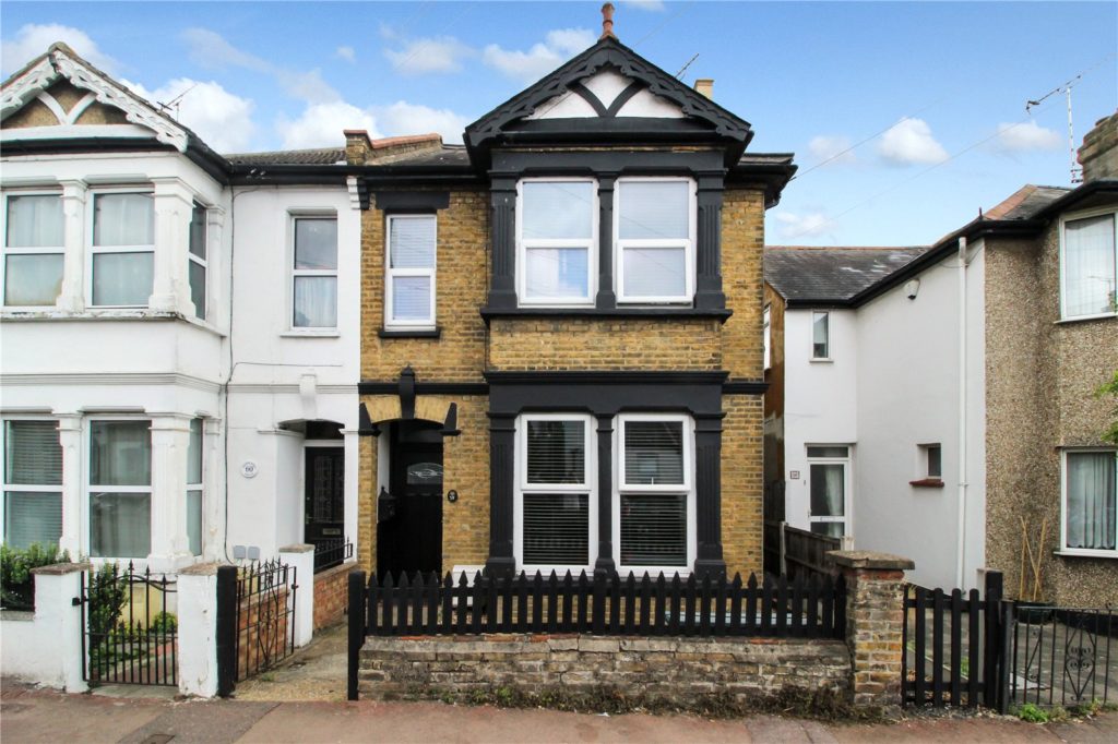 Cranleigh Drive, Leigh-on-Sea, Essex, SS9 1SY