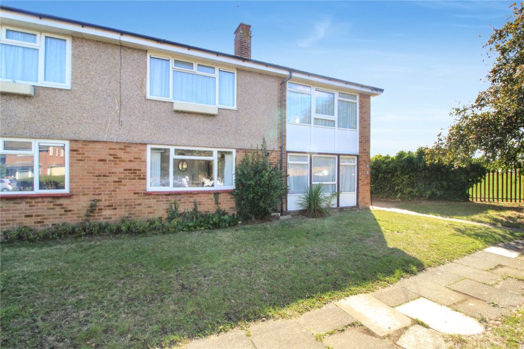Treecot Drive, Leigh-on-Sea, Essex, SS9 4AF
