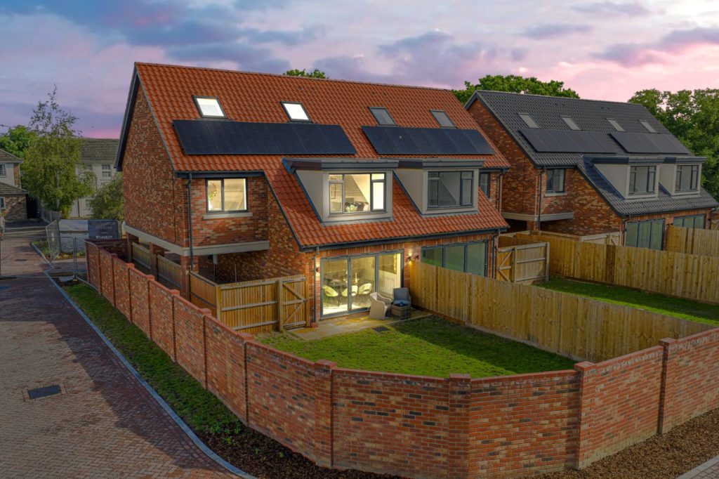 Windermere Avenue, Hullbridge, Hockley, Essex, SS5 6JT